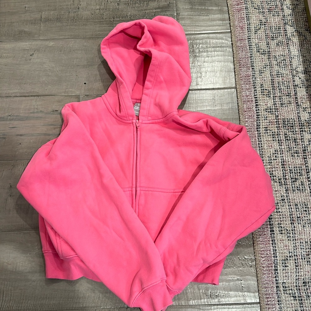 Aritzia Boyfriend Cropped Pink Sweatshirt